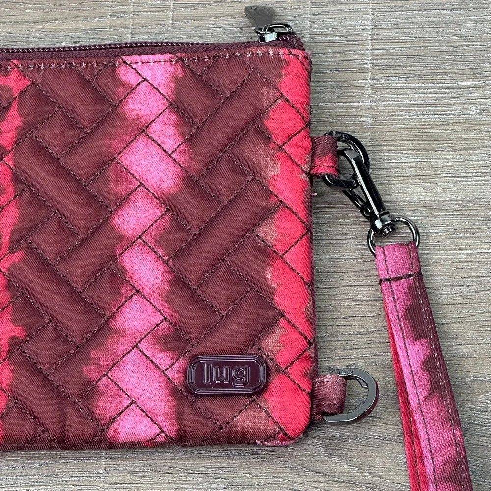 Lug Peekaboo RFID Pouch Wristlet Purse Shibori Wine Pink Maroon Quilted Pouch